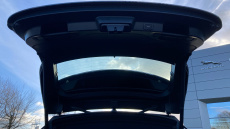 Jaguar F-Pace 2.0 D200 SE 5dr Auto AWD Diesel Estate